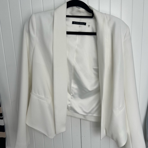 Black Tape White Blazer - Picture 1 of 2